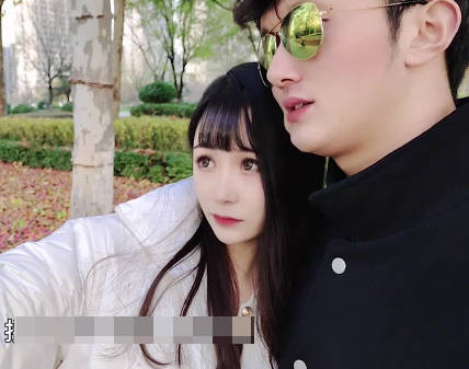 街边特色男友假戏真做骗上床-糖糖 封面