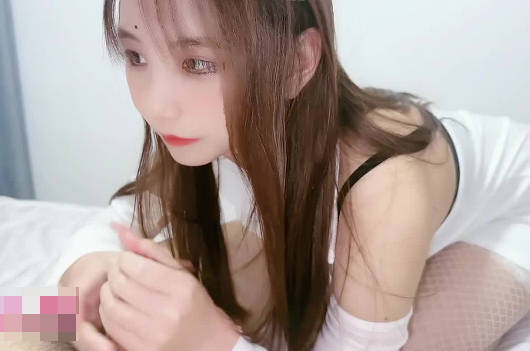 临近高考温柔姐姐帮弟弟释放压力-娜美 封面