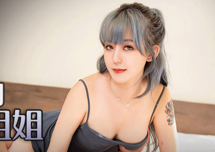 蜜桃传媒PMC293叫外卖意外操到性感小姐姐 封面