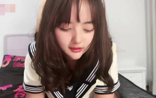 女大学生的小癖好热爱吃鸡 封面
