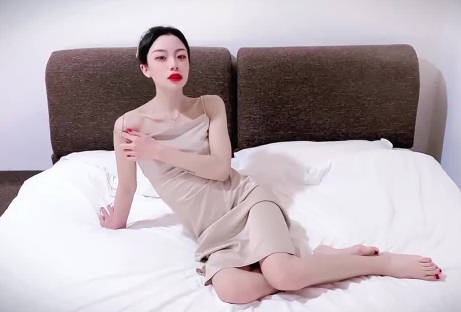 闺蜜的男友是最香的-宸荨樱桃 封面