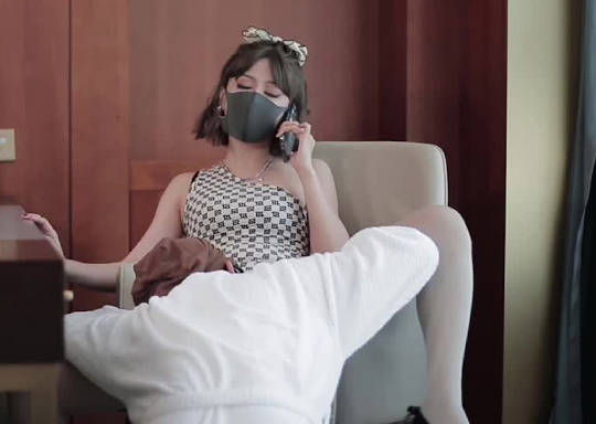 天美传媒TMX003女秘书的工作 封面