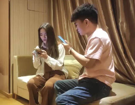 专找老阿姨04-03淡雅脱俗小美女 封面