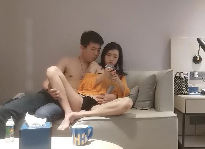 小祁探花03-06身材苗条小美模 封面