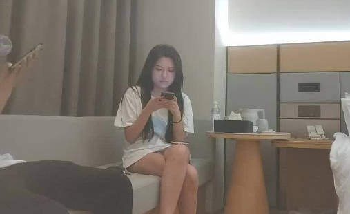 哥现在只是个传说04-14清纯大学生 封面