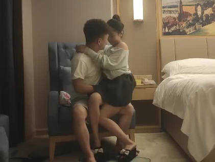 专找老阿姨03-27瘦腰翘臀美人妻 封面