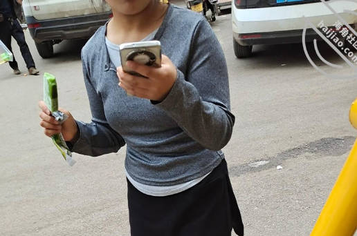 乱伦侄女好像怀孕了 封面