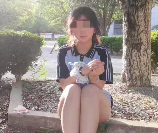 拿下老同学的清纯妹妹灌醉无套内射剧情