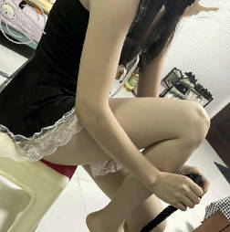 喜欢上了在醉酒老爸旁边搞小妈剧情 封面