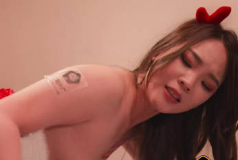 果冻传媒91PCM-010极乐圣诞夜剧情 封面