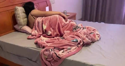 爸妈吵架离婚兽性大发的儿子把亲妈操喷剧情 封面
