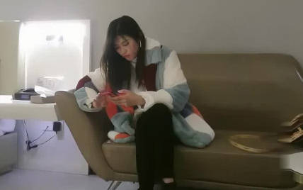 雀儿满天飞之极品兼职素颜良家妹子剧情 封面