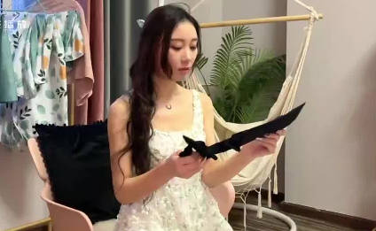 罂粟的自白-una尤奈 封面