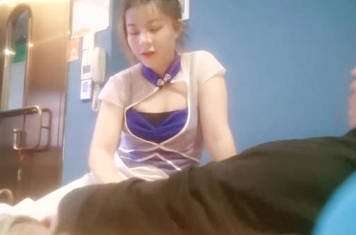极品女技师11-30活泼的技师剧情 封面