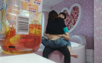 爱情故事01-09约个同城人妻啪啪 封面