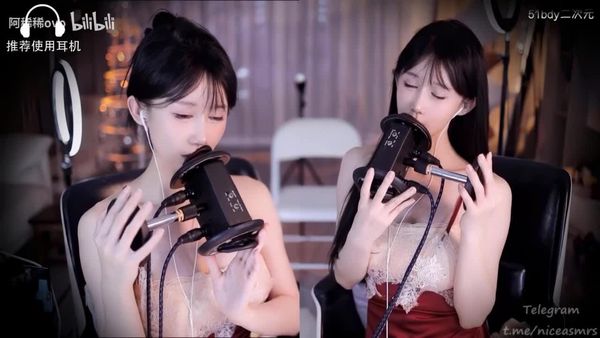 阿稀稀大魔王 双人刺激舔耳