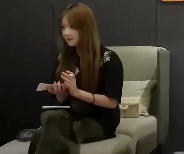 今天约了个颜值小美结果给妹妹搞喷了-7BOSS剧情 封面