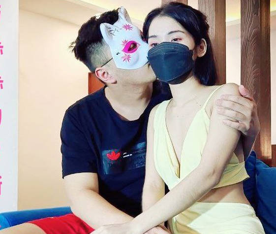 与妹妹的禁断之恋-珂珂老湿剧情 封面海报