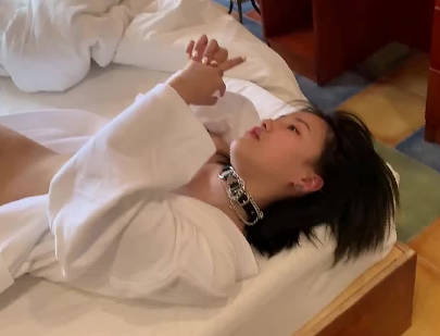 女大反差婊被渣男开房调教-苏苏剧情 封面