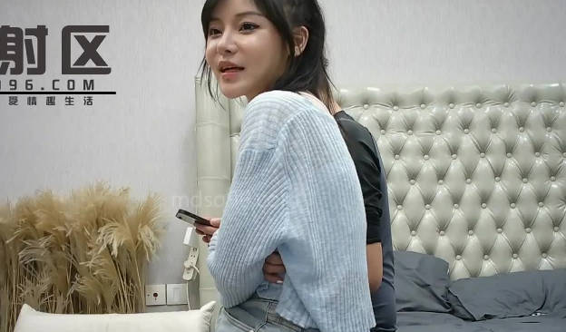 冰山美人热穴喷涌娇俏黑丝秀色可餐-老司机探花剧情 封面