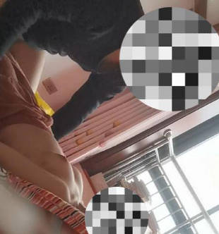 强行破处放学回家的亲闺女死活不让脱裤子剧情 封面