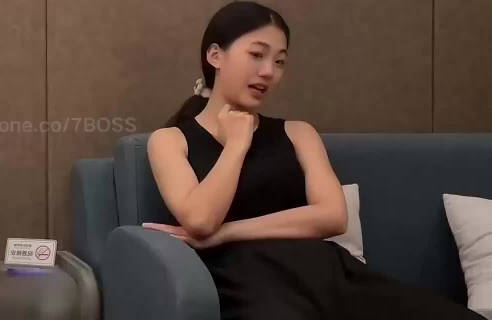 约操高挑小妹床上一直喊好爽让我不要停-7BOSS剧情 封面