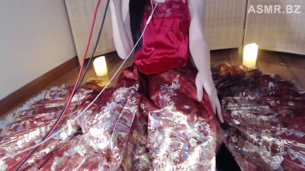 婉儿别闹 火箭 零食 红肚兜黑丝马面裙 舔耳