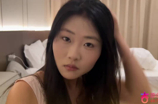 今天约了一个还在上学的小女孩-卡尔剧情