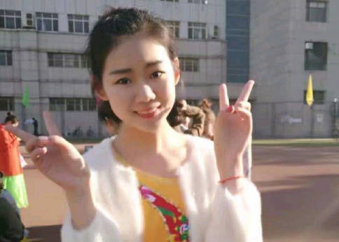 高学历高颜值美女初次见面玩的浪叫的骚剧情